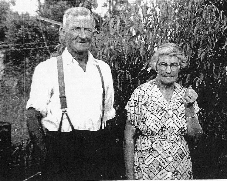 Photo of photos/Roy Nelson McLennan b1897 w wife